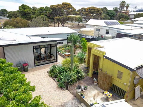 Sinclair Eco House - Darwin Holiday 15