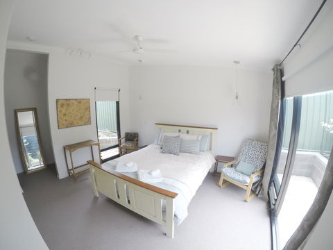 Sinclair Eco House - Darwin Holiday 8