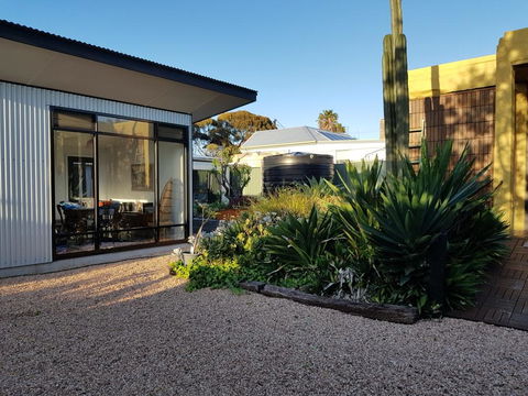 Sinclair Eco House - Darwin Holiday 23
