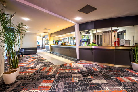 Nightcap At Finsbury Hotel - Darwin Holiday 35