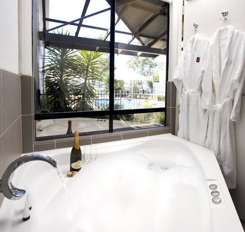 Majestic Oasis Apartments - Darwin Holiday 9