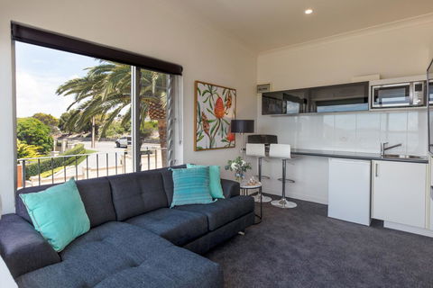 Bay 10 - Suites And Apartments - Darwin Holiday 6