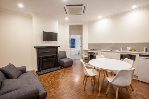 The Mill Apartments Clare Valley - Darwin Holiday 5