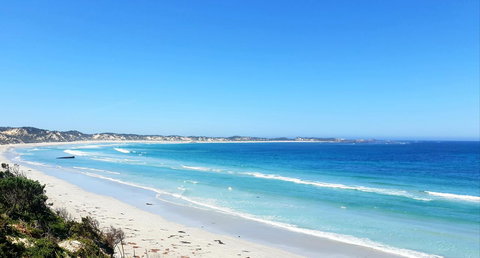 Rocks Retreat Cabin - Dolphin - Darwin Holiday 10