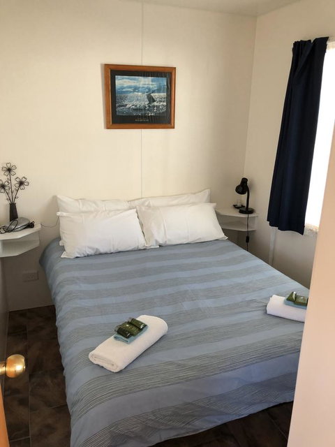 Rocks Retreat Cabin - Dolphin - Darwin Holiday 5