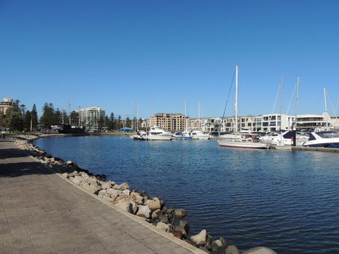 Glenelg - Marina Retreat - Darwin Holiday 4