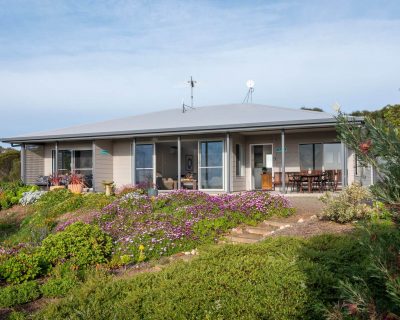 Emu Bay Holiday Homes - Darwin Holiday 40