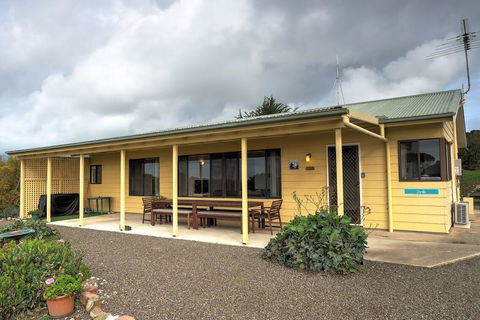 Emu Bay Holiday Homes - Darwin Holiday 8