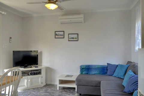 Emu Bay Holiday Homes - Darwin Holiday 1