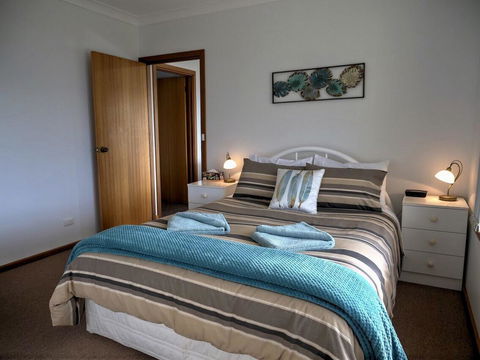 Emu Bay Holiday Homes - Darwin Holiday 11