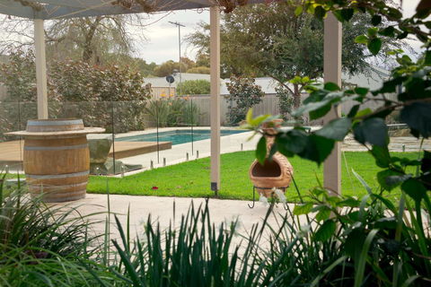 29 Jane - Darwin Holiday 0