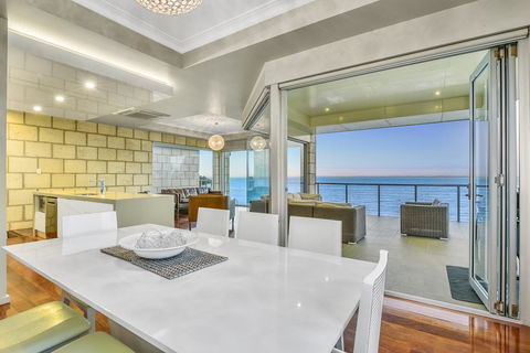 Aloha Waterfront Properties - Darwin Holiday 9