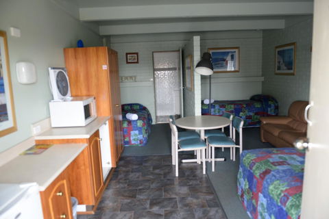 Ardeanal Motel - Darwin Holiday 40