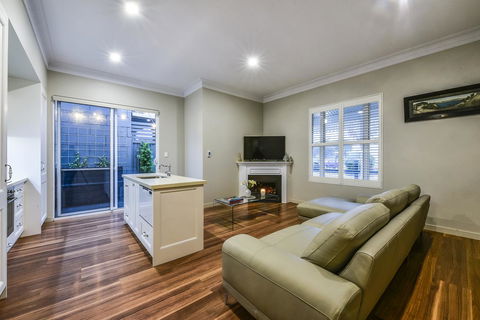Aloha Central Luxury Apartments - Darwin Holiday 3