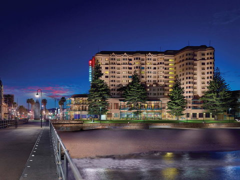 Stamford Grand Adelaide - Darwin Holiday 0