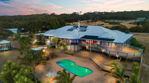 Doyles On The Bay - Darwin Holiday 1