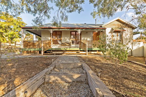 Rustic On 13th - Darwin Holiday 21