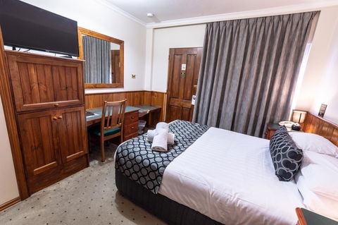 Astor Inn - Darwin Holiday 4