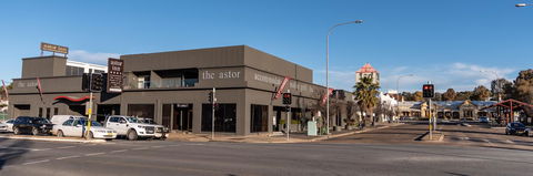 Astor Inn - Darwin Holiday 18