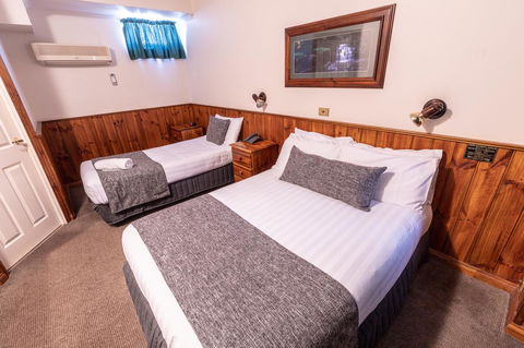 Astor Inn - Darwin Holiday 17