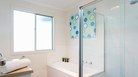 Rocks Beach House Victor Harbor - Darwin Holiday 8