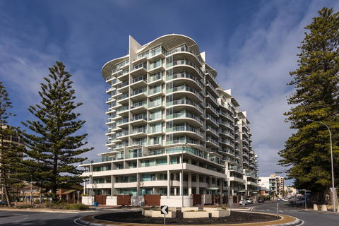 Oaks Glenelg Liberty Suites - Darwin Holiday 0