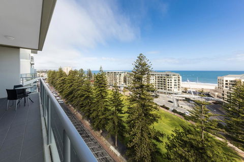 Oaks Glenelg Liberty Suites - Darwin Holiday 13