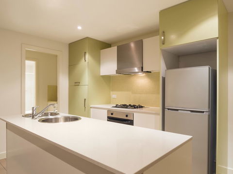 Oaks Glenelg Liberty Suites - Darwin Holiday 21