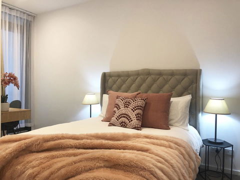 Resort Style Luxury City Apartment + Free Car Parking - Darwin Holiday 3