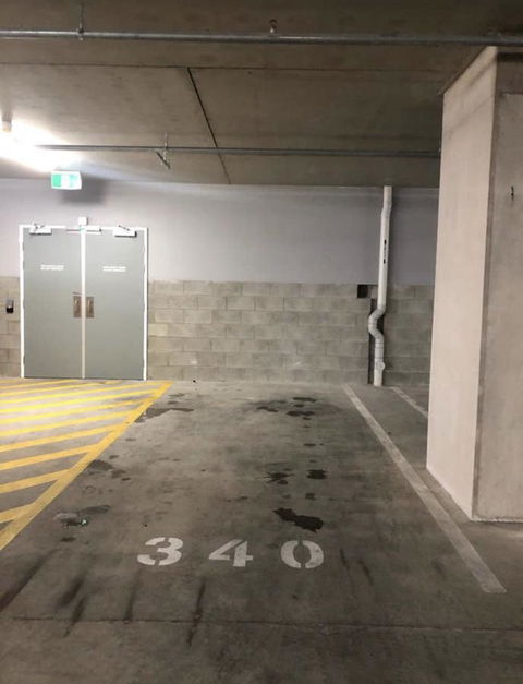 Resort Style Luxury City Apartment + Free Car Parking - Darwin Holiday 30