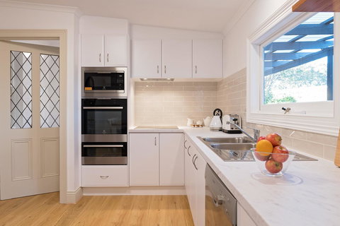 The Other House - Darwin Holiday 10