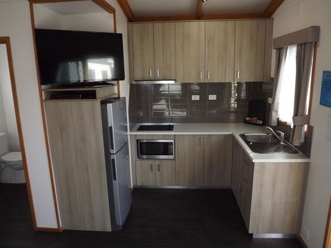 Ceduna Foreshore Caravan Park - Darwin Holiday 12