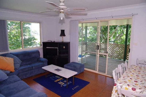 Bellhaven 1, 17 Willow Street - Darwin Holiday 1