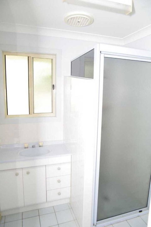 Bellhaven 1, 17 Willow Street - Darwin Holiday 5