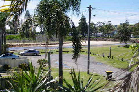 Bellhaven 1, 17 Willow Street - Darwin Holiday 6