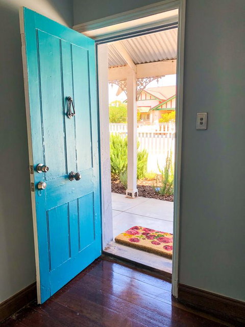 Inglenook Cottage - Darwin Holiday 7