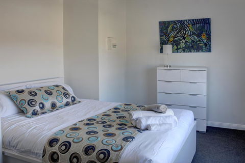 Aart Apartments - Darwin Holiday 24
