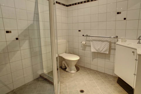 Tasman Beachside Apartment - Darwin Holiday 7