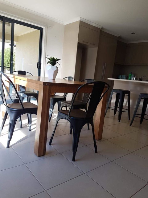 Little On Ash - Darwin Holiday 9