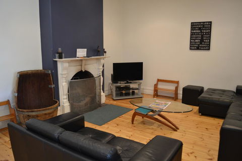 Tin House In Tanunda - Darwin Holiday 1