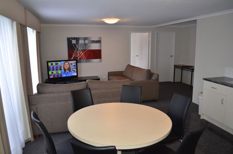 Arkana Motor Inn & Terrace Apartments - Darwin Holiday 8