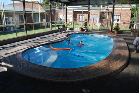 Arkana Motor Inn & Terrace Apartments - Darwin Holiday 2