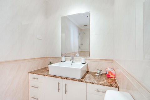 York Apartments On Grenfell - Darwin Holiday 13