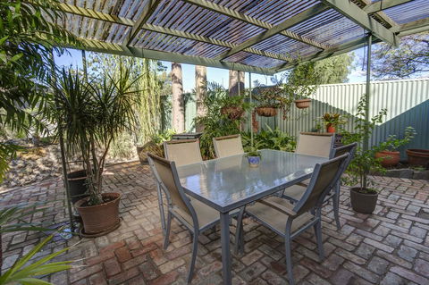 Tanunda Cottages - Darwin Holiday 17