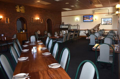 Commercial Hotel Morgan - Darwin Holiday 6