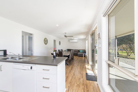 32 West B&B - Darwin Holiday 18