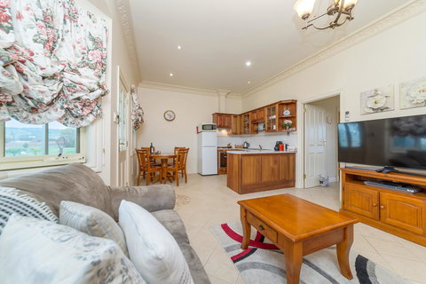 Barossa Vineyard Cottages - Darwin Holiday 16