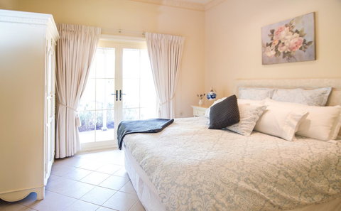 Barossa Vineyard Cottages - Darwin Holiday 31