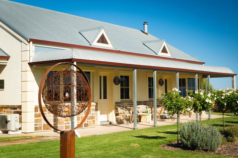 Barossa Vineyard Cottages - Darwin Holiday 0