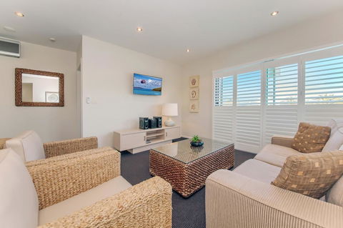 Pacific Blue 278-265 Sandy Pt Rd- Dual Key Access, Wifi, Linen And Air Conditioning - Darwin Holiday 4